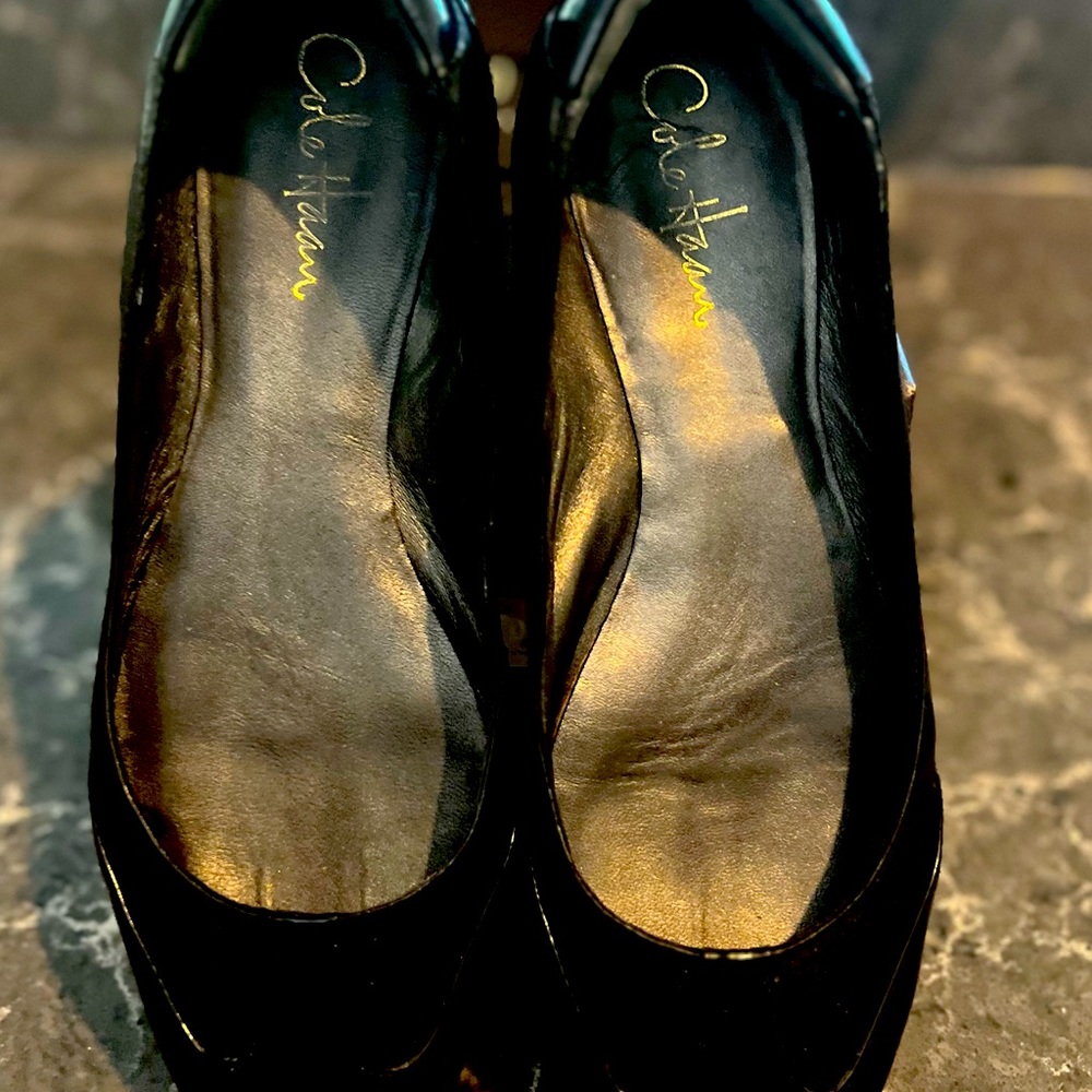 Cole Haan sport Patent/ black leather flats with “air” sole size 8.5, like new